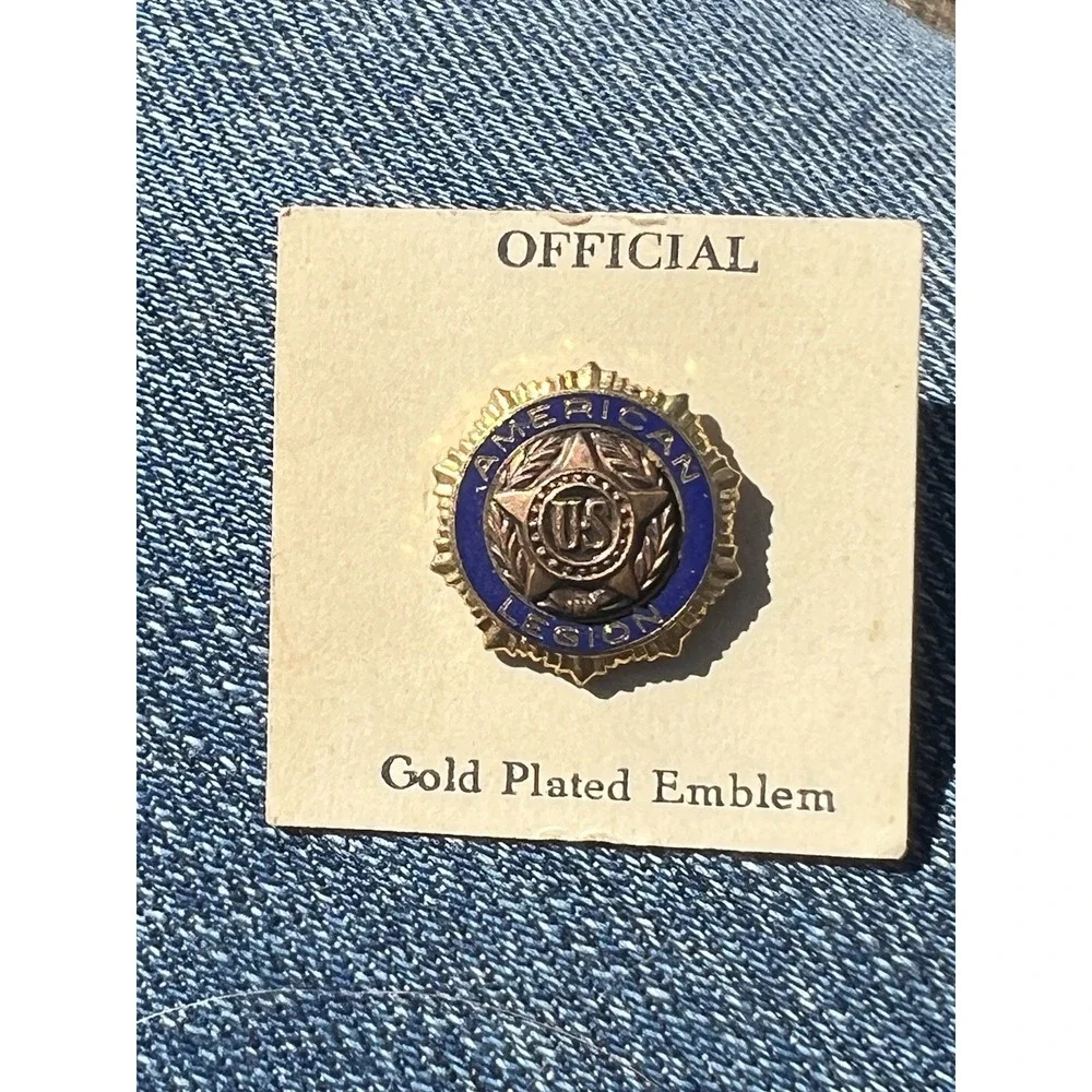 Vtg American‎ Legion Screw Back Gold Tone Lapel Pin